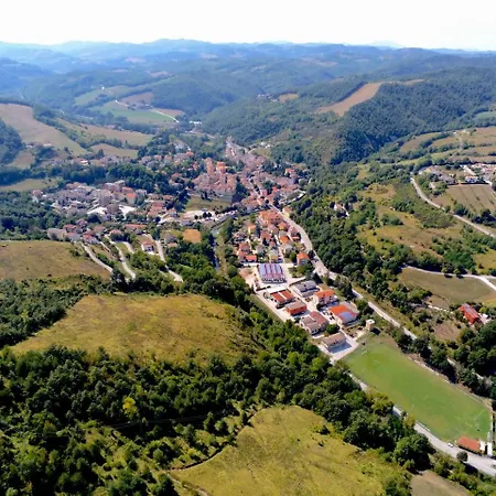 In Marche Near Slopes Дом отдыха Apecchio