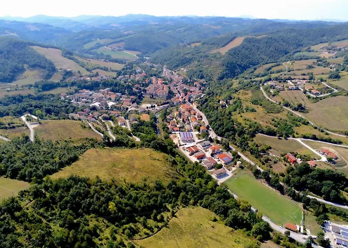 In Marche Near Slopes 度假居 Apecchio